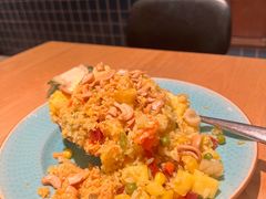 大叻经典菠萝海鲜炒饭-米纸越南小馆(金鹰世界店)