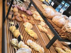 -焙丽拾光(麦凯乐直营店)