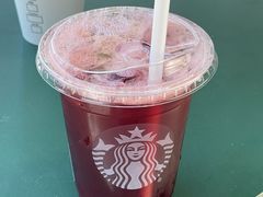-星巴克臻选(莘庄仲盛店)