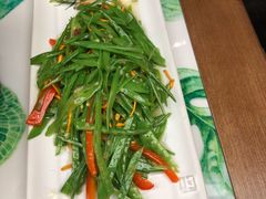 五彩花菇荷兰豆-云海肴汽锅鸡·云南小炒(曲江大悦城店)