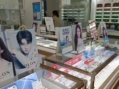 -GOOMI久米眼镜·蔡司·依视路·明月官方授权店(龙德紫金店)