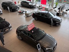 -上海永达奥诚奥迪4S店(申江路店)