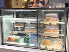 面包甜点陈列柜-逸派咖啡 EPARKCOFFEE(广安门店)