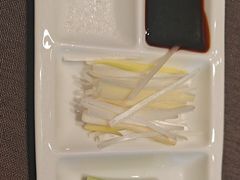 -凤凰园烤鸭店·唐山菜·传承花椒肉(老唐丰路店)