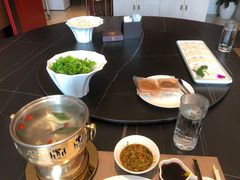 -鼎泰亨·海鲜牛肉餐厅(滨江店)