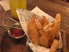 薯角-I HOLIC艾豪丽披萨(KKone店)