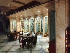 -君怡休闲洗浴会馆