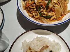 家常炒肚丝-老火大骨头汤馆