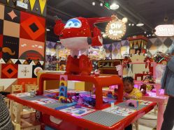 -哈尼鹿儿童乐园(长沙梅溪湖步步高店)