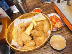 韩式炸鸡-MI WU FACTORY米屋美食工厂餐厅(绿地店)