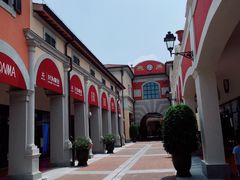 -佛罗伦萨小镇广佛名品奥特莱斯(疏港路店)