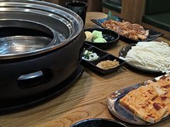 -合易泓烤肉·海肠捞饭(火车站店)