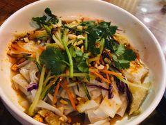 石河子凉皮-西域阿里马新疆菜·清真(桂花路店)