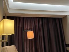 -上海中航虹桥机场泊悦酒店