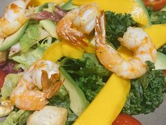 柠檬汁拌扒鲜虾牛油果沙拉-G+KITCHEN(龙湖狮山天街店)