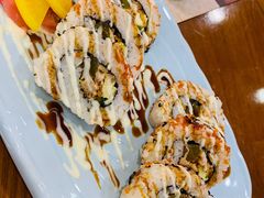 加州卷-青瓦餐厅·生鱼片·韩园烤肉(西塔店)