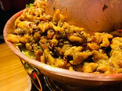 -炉小二铜锅牛蛙•川湘菜(三里屯店)