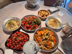 -巴厘龙虾·榜首油焖大虾(音乐学院·沿江酒馆店)