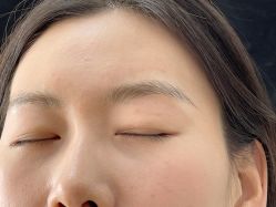 -一个差评成就的纹眉店