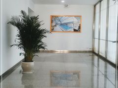 -丽华大酒店健身游泳馆