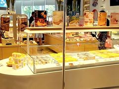 面包甜点陈列柜-好利来(SM空港店)