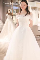 -Lady  Jane高端婚纱礼服馆