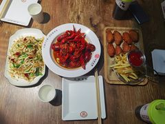 -叶派龙虾•招牌香辣蟹·海鲜(中海国际店)