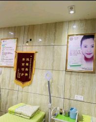 -苗医生专业祛痘·皮肤管理