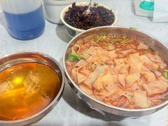 -正宗杨记普洱酸醋米线(总店)