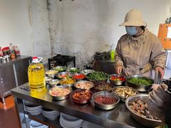 自助取餐区-炊烟餐厅