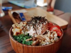 吞拿鱼波奇饭-Poke lemon海鲜波奇饭·柠檬茶(金碧开放小区店)