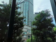 -上海龙之梦万丽酒店