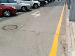 场地-亮马河大厦停车场