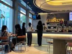 -LAVAZZA拉瓦萨咖啡(中航城君尚购物中心店)