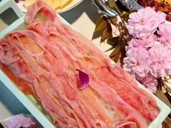 -茅草房·河畔园林火锅