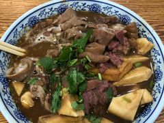卤煮火烧-门框胡同百年卤煮(前门煤市街店)