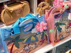 -名创优品(北京新中关购物中心地铁层店)