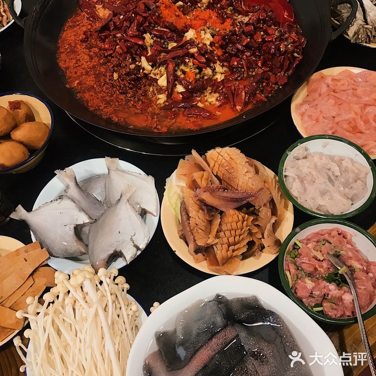 大渡口三十年土著推荐的吃了不巴味的老火锅