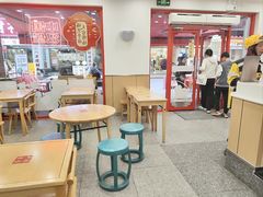 -塔斯汀中国汉堡(江南万达店)