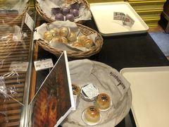 -苹果花园(龙漕路店)