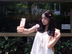 -青青世界