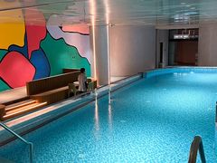 -涨巢·潮玩水疗局