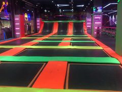 -酷跳蹦床主题公园(万胜广场店)