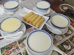 -周大娘牛乳(旧寨古村总店)