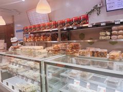 -白玉兰食品(中山公园龙之梦店)