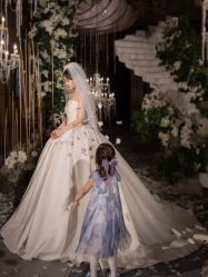 -Lady  Jane高端婚纱礼服馆