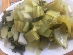 -牛喵喵铜锅牛肉馆