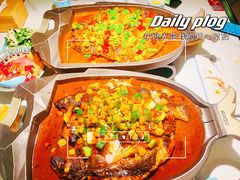 -江边城外烤全鱼(世茂广场店)