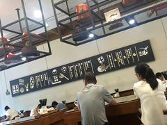 大堂-锡笼记·无锡小笼(大润发店)