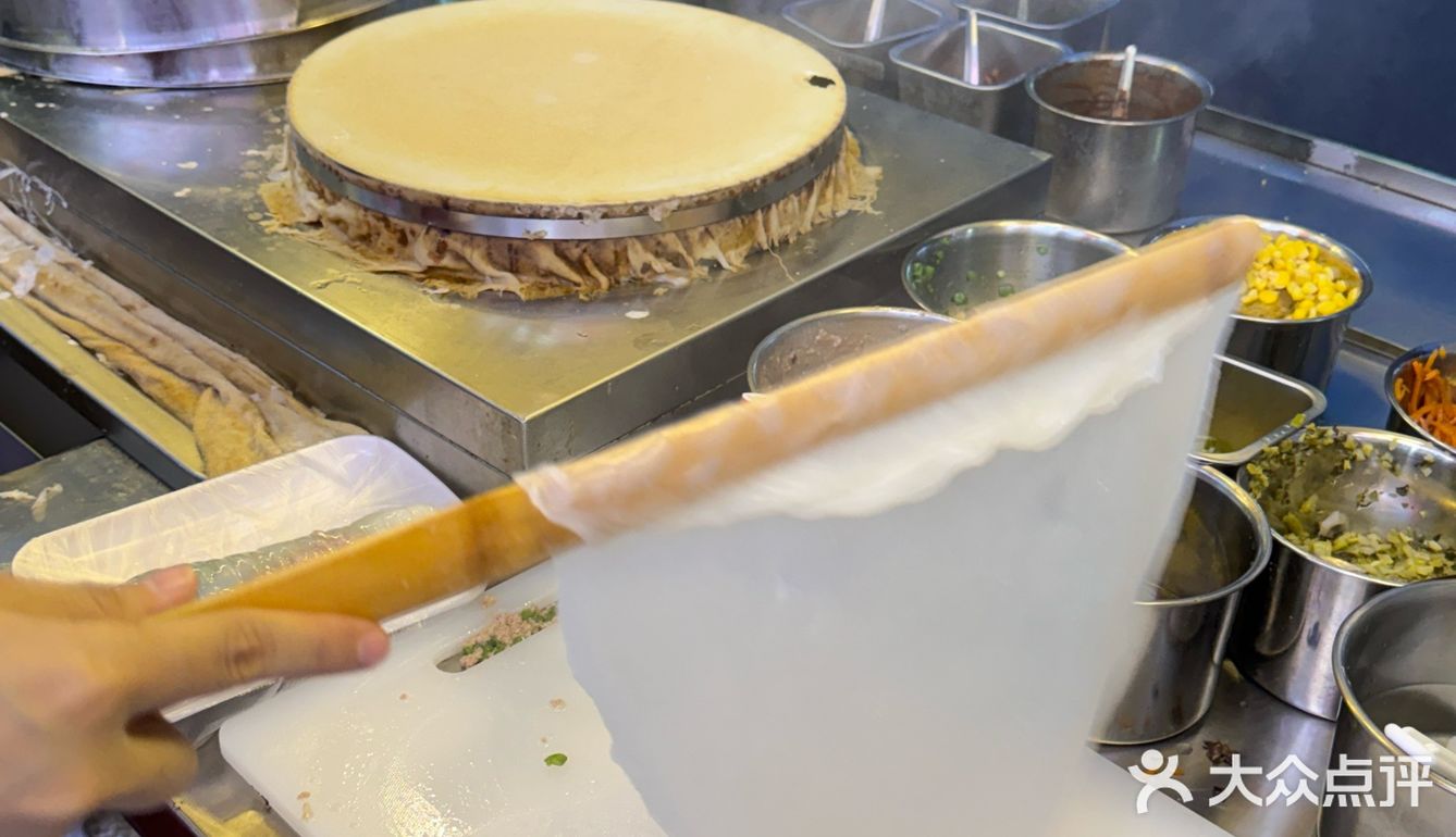 南宁的卷筒粉啊啊啊啊 一定要加多多的黄皮酱和花生碎